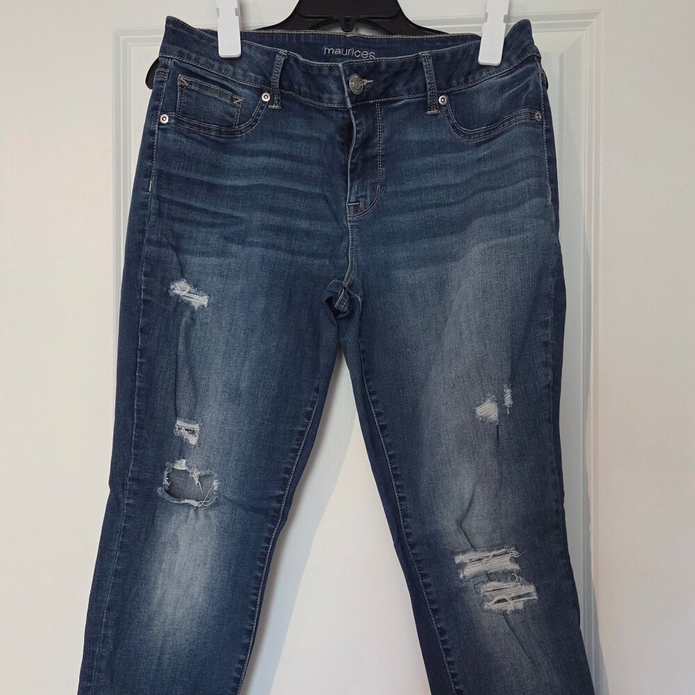 Maurices Skinny jeans PRE-OWNED SIZE LARGE REG